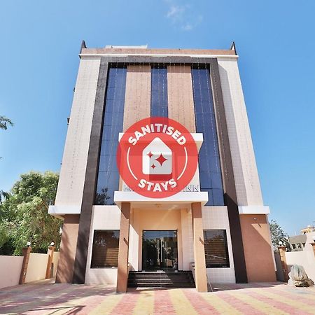 Oyo 23174 Hotel Parth Inn Dwārka Екстериор снимка